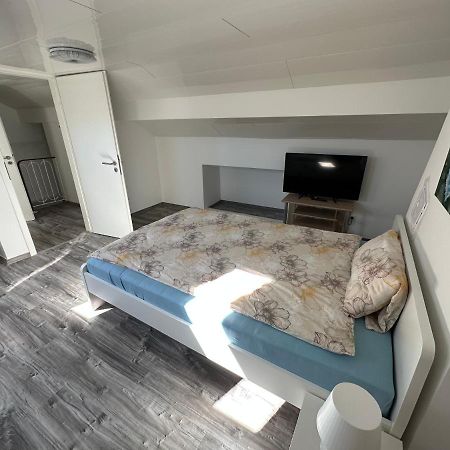 Ferienwohnung Am Hafen Вильгельмсхафен Экстерьер фото